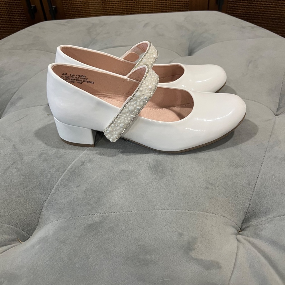 Gorgeous Girls Dress Pumps